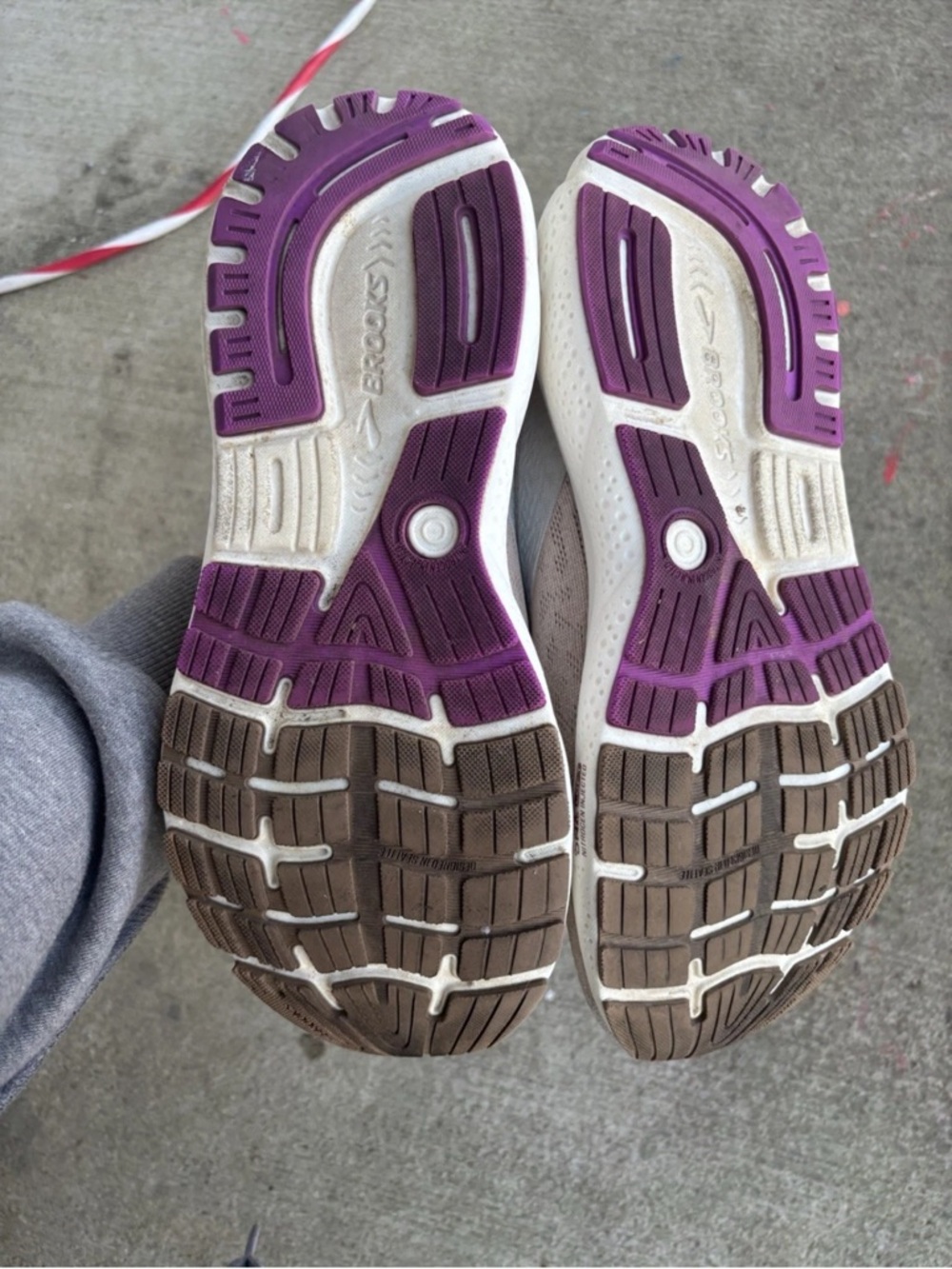 Brooks Ghost 16. Womens 10 Light Pink Running Shoes Sneakers - Picture 9 of 12